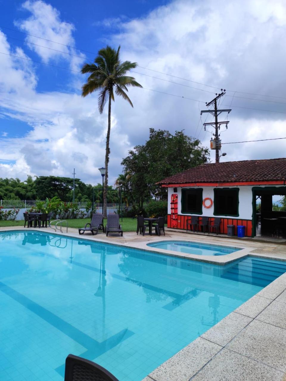 Hotel Campestre La Floresta Puerto Espejo 外观 照片