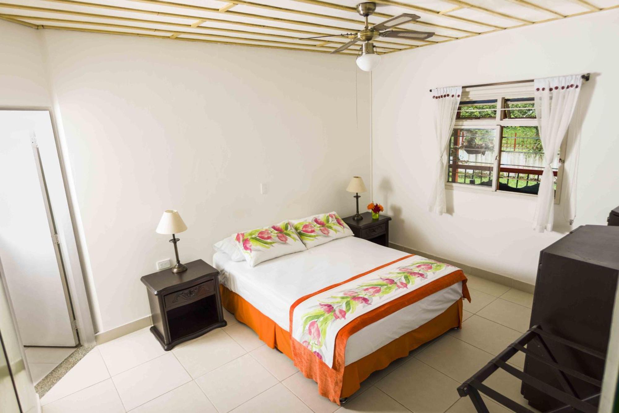 Hotel Campestre La Floresta Puerto Espejo 外观 照片