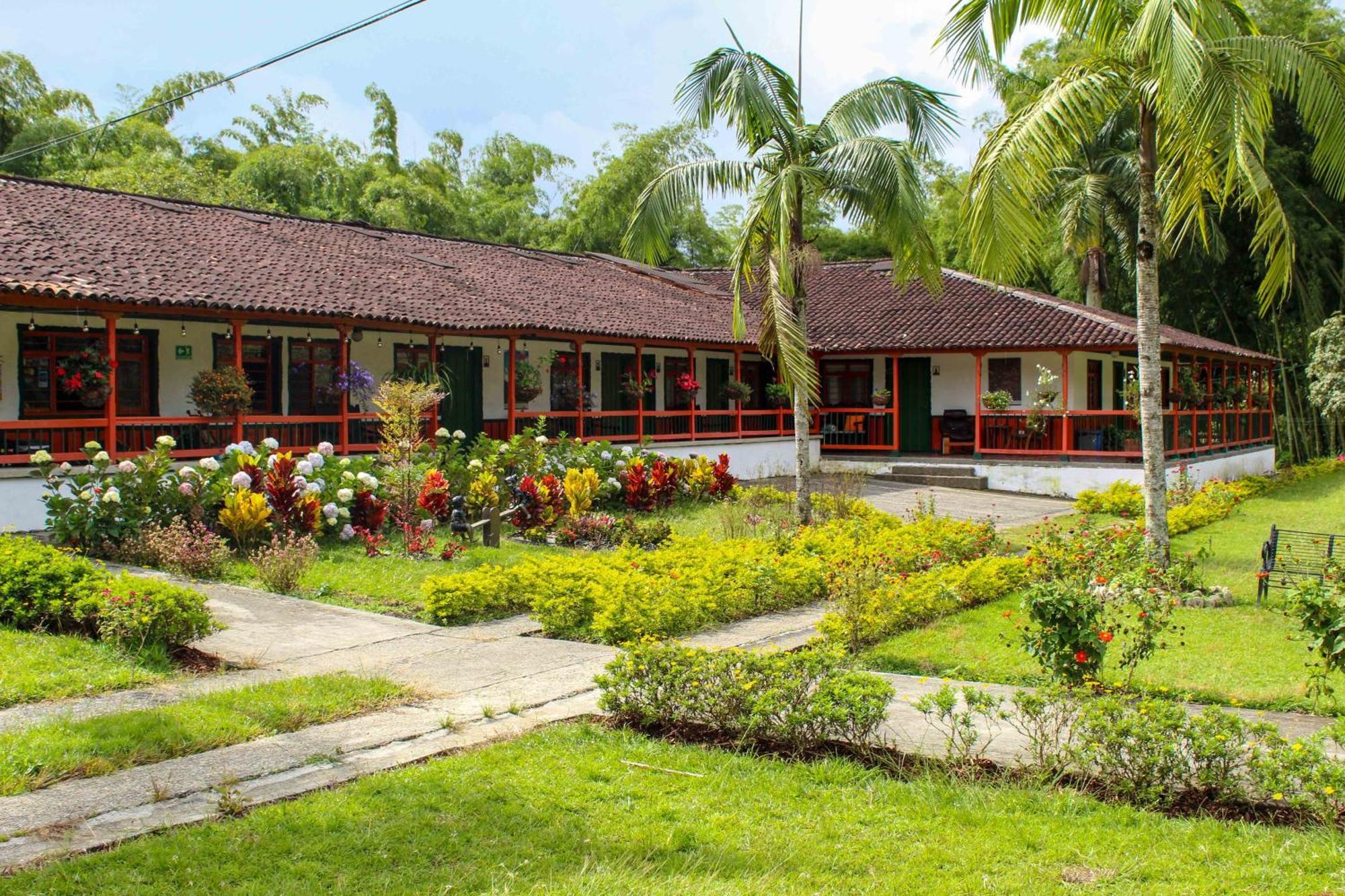 Hotel Campestre La Floresta Puerto Espejo 外观 照片