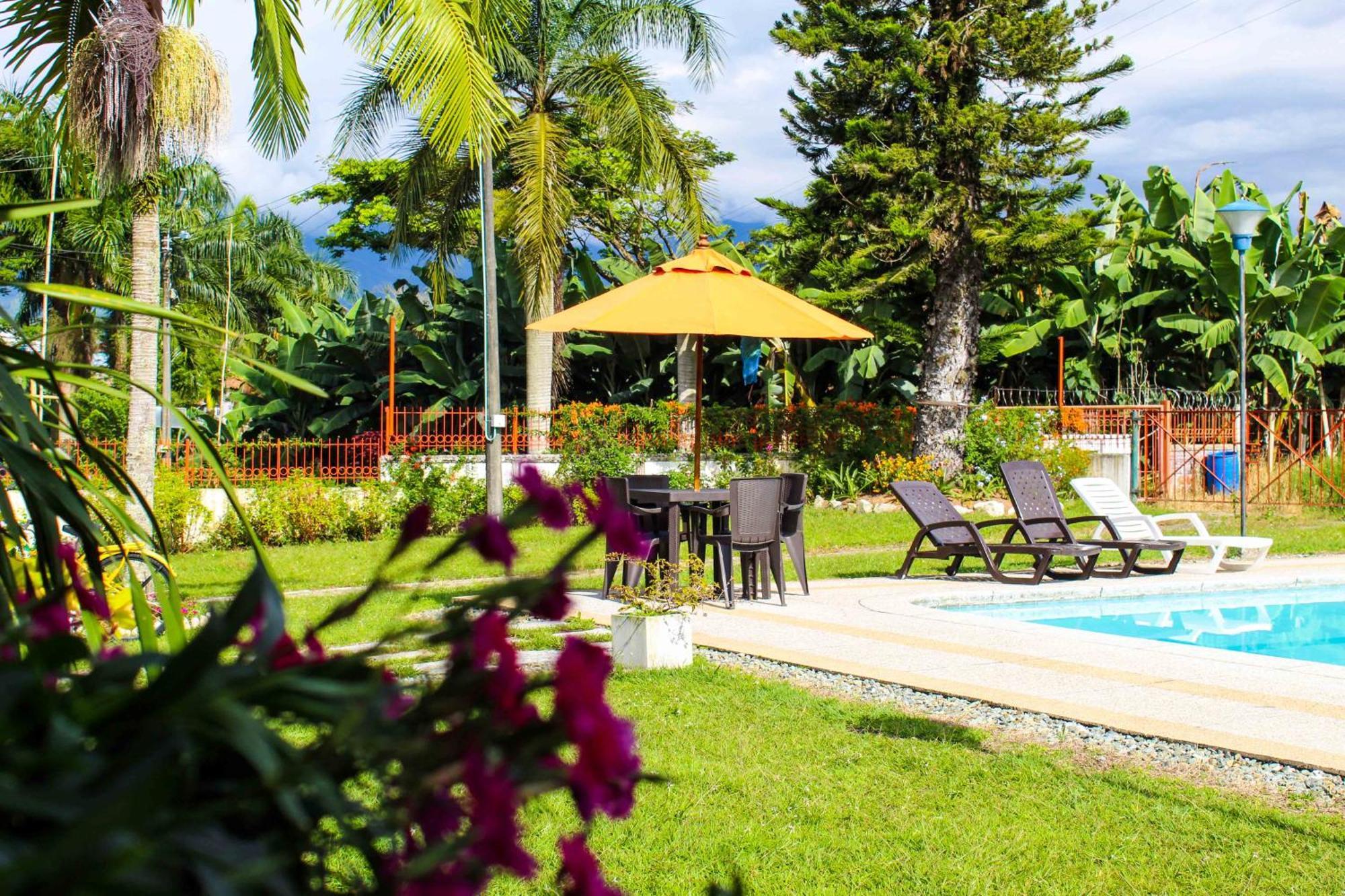 Hotel Campestre La Floresta Puerto Espejo 外观 照片