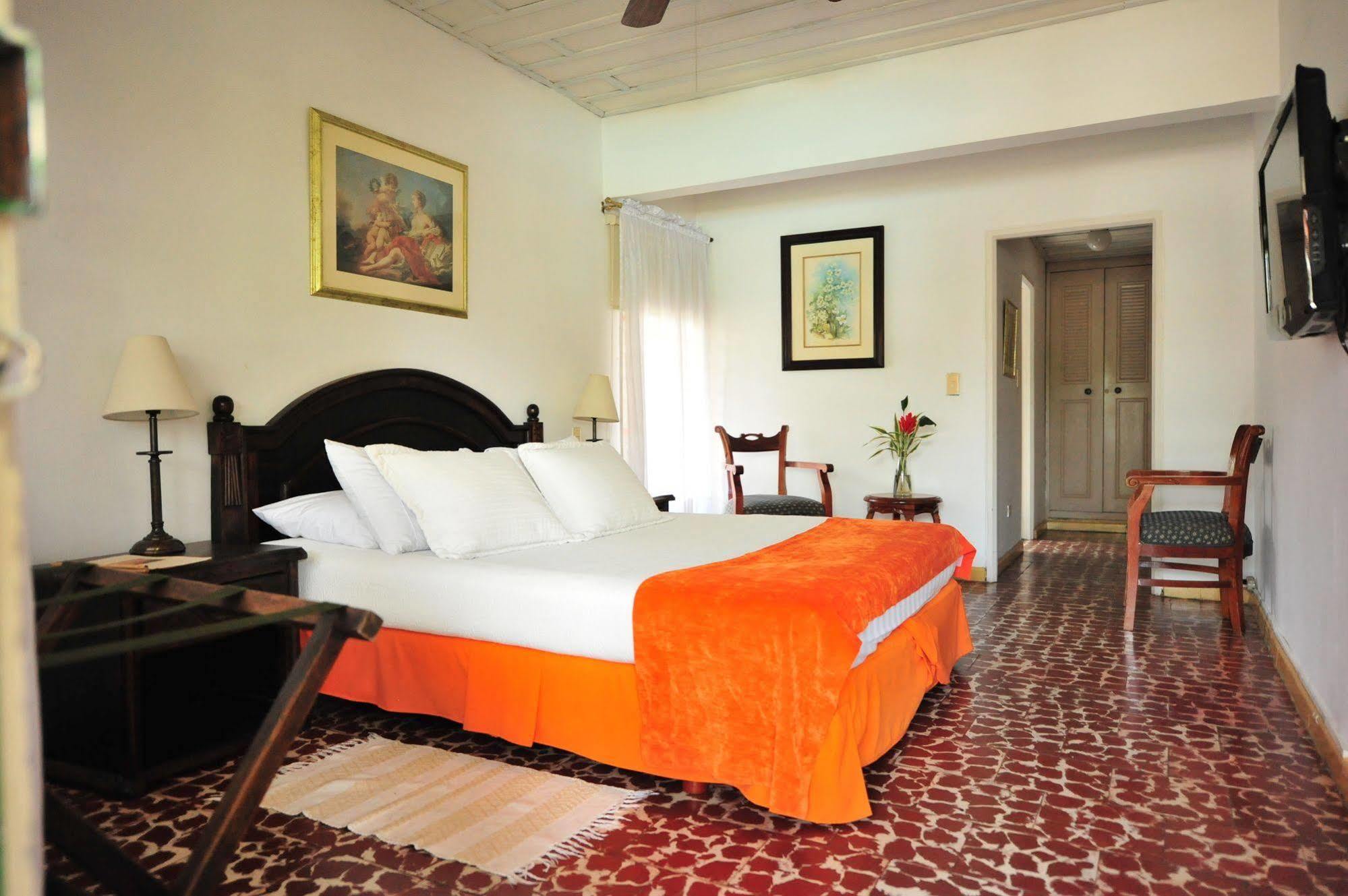 Hotel Campestre La Floresta Puerto Espejo 外观 照片