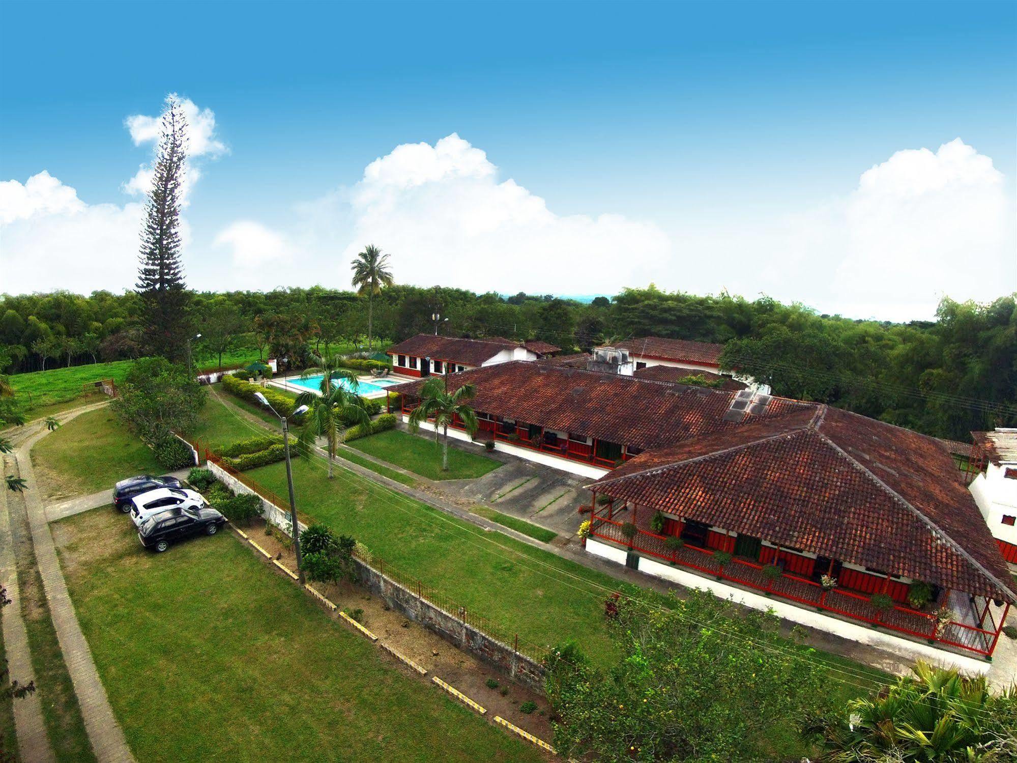Hotel Campestre La Floresta Puerto Espejo 外观 照片