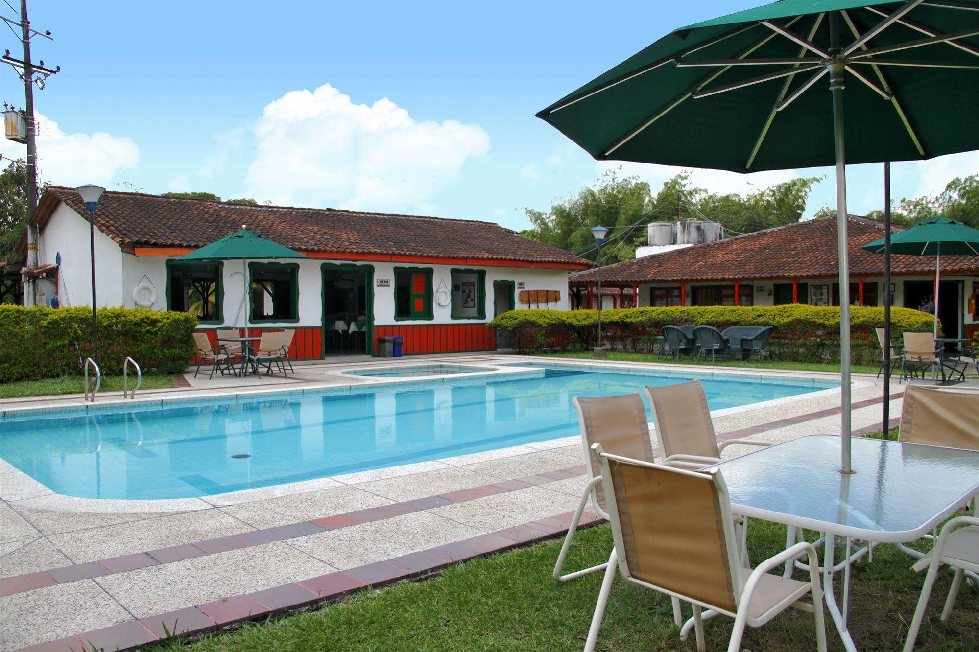 Hotel Campestre La Floresta Puerto Espejo 外观 照片