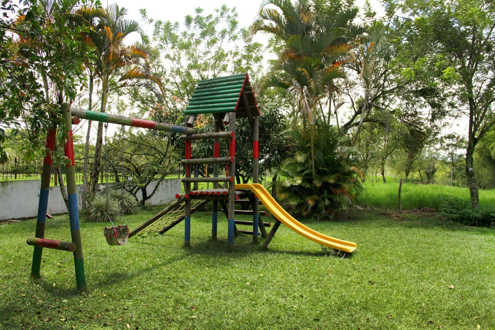 Hotel Campestre La Floresta Puerto Espejo 外观 照片