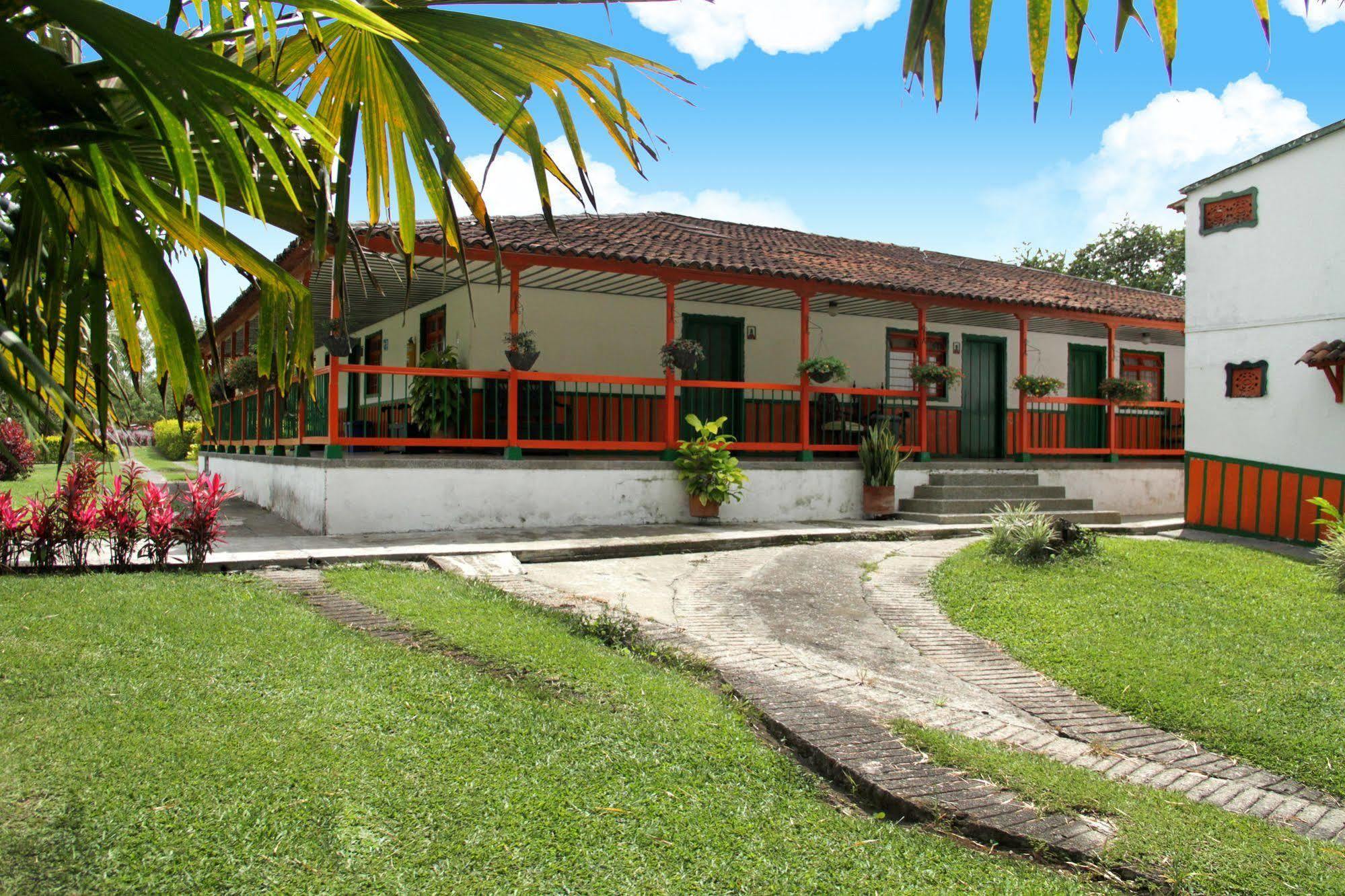 Hotel Campestre La Floresta Puerto Espejo 外观 照片