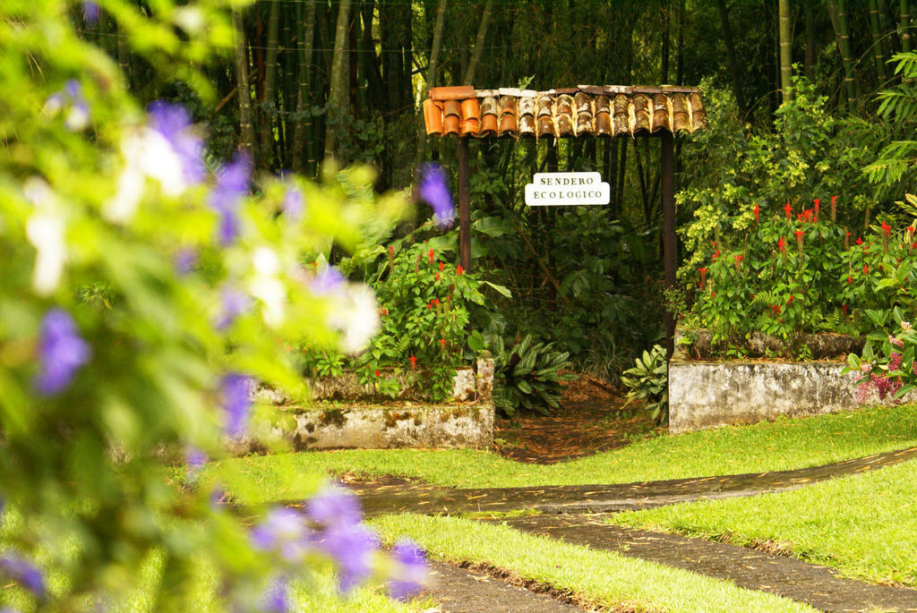 Hotel Campestre La Floresta Puerto Espejo 外观 照片