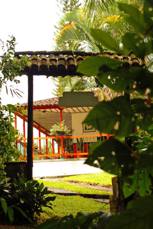 Hotel Campestre La Floresta Puerto Espejo 外观 照片